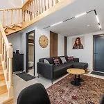 Villa Muraga By Pikhost *