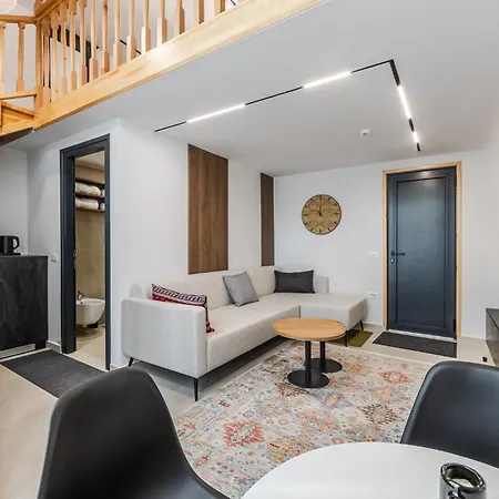 Muraga By Pikhost Villa Tirana