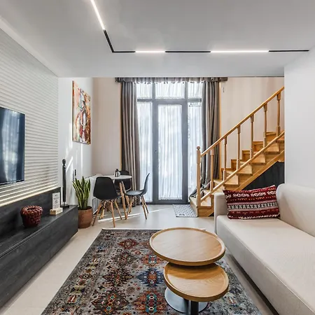 Villa Muraga By Pikhost Tirana