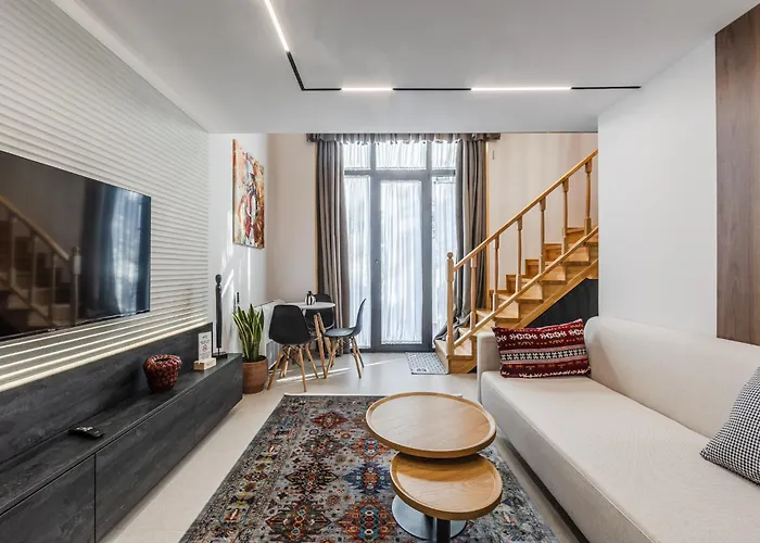 Villa Muraga By Pikhost Tirana